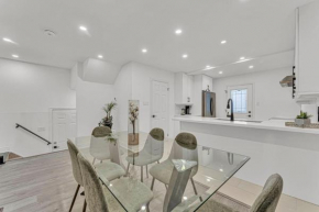 Cozy 6BR Home -TiCats,Hospitals,Beach,First Ontario